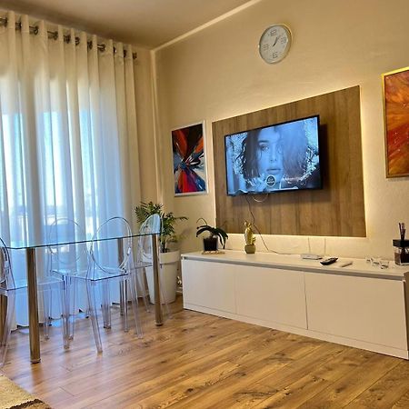 Nemis Apartments In The Centre Of Tirana Four Free Parking Zewnętrze zdjęcie