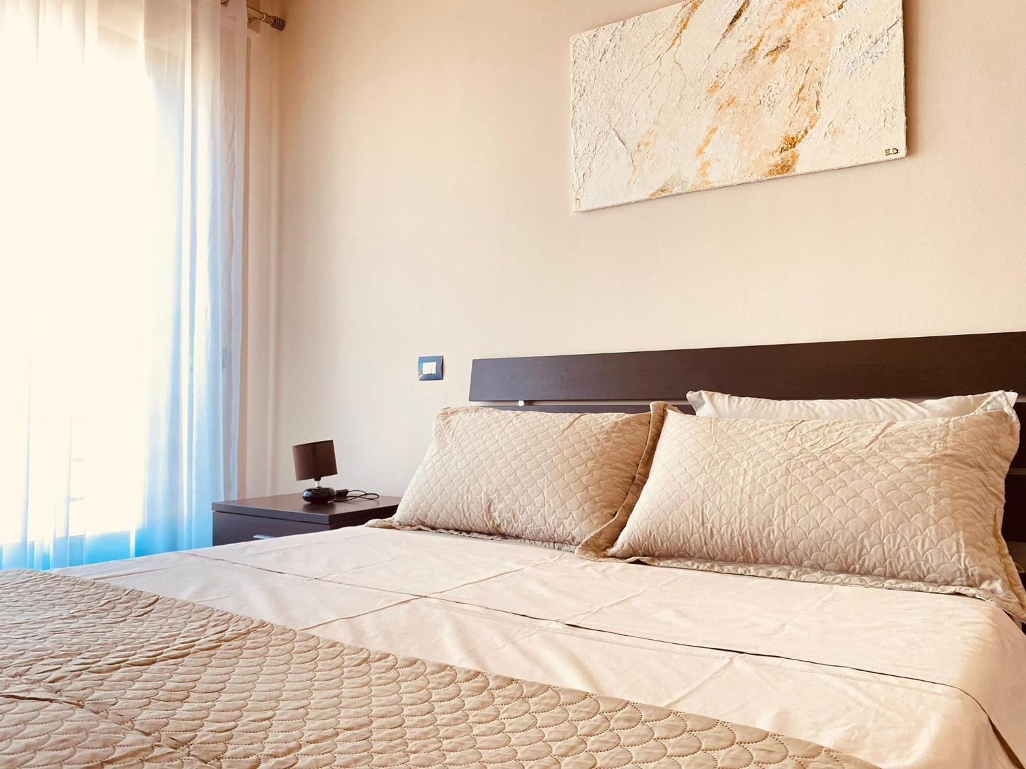 Nemis Apartments In The Centre Of Tirana Four Free Parking Zewnętrze zdjęcie
