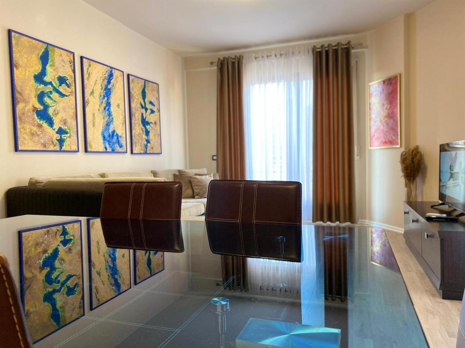 Nemis Apartments In The Centre Of Tirana Four Free Parking Zewnętrze zdjęcie